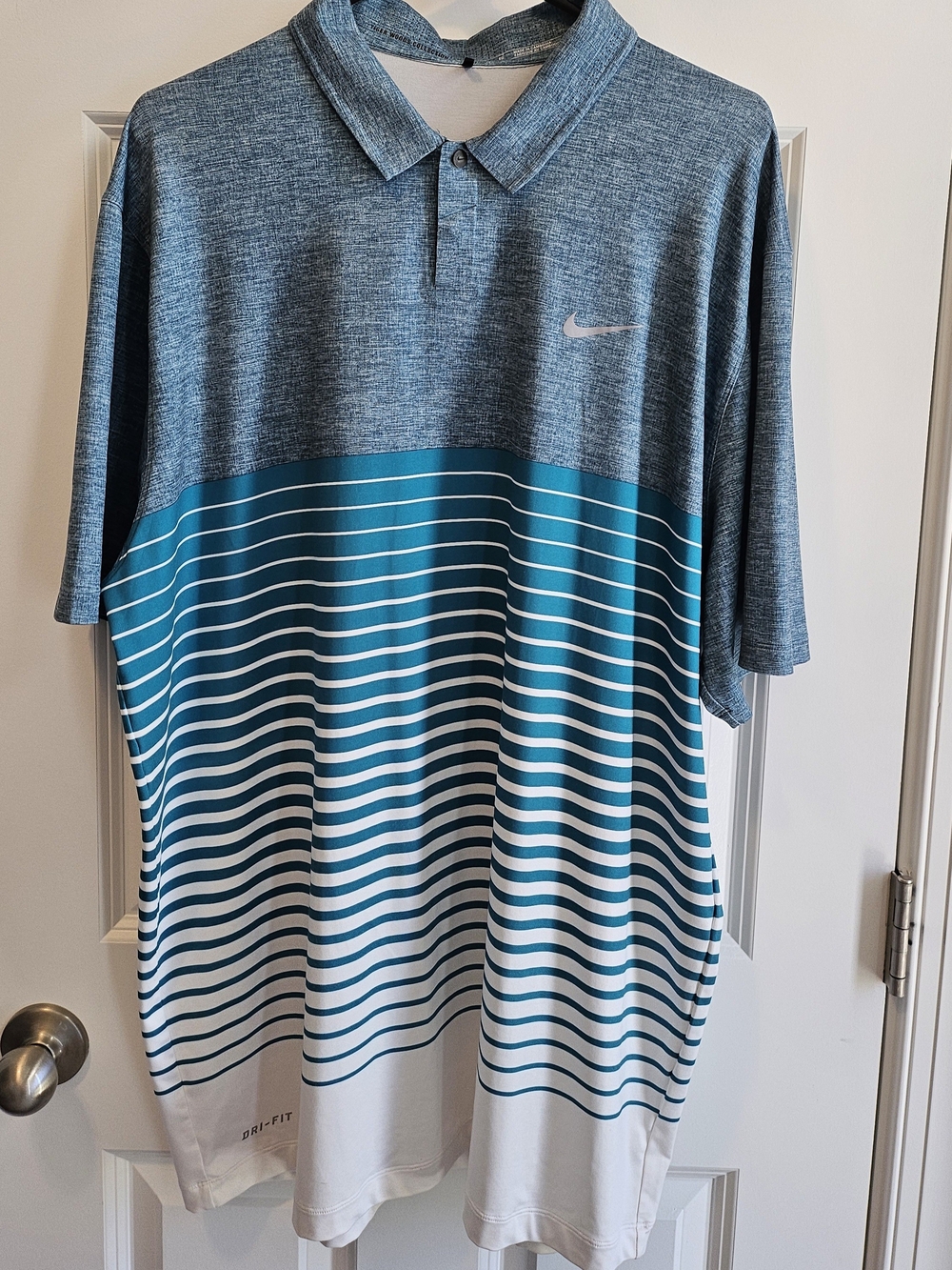 Nike Men’s Teal and Heather Gray Striped Polo